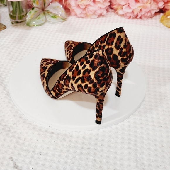 ANN Taylor AZRA Haircalf Pumps Size 7M - Picture 3 of 11